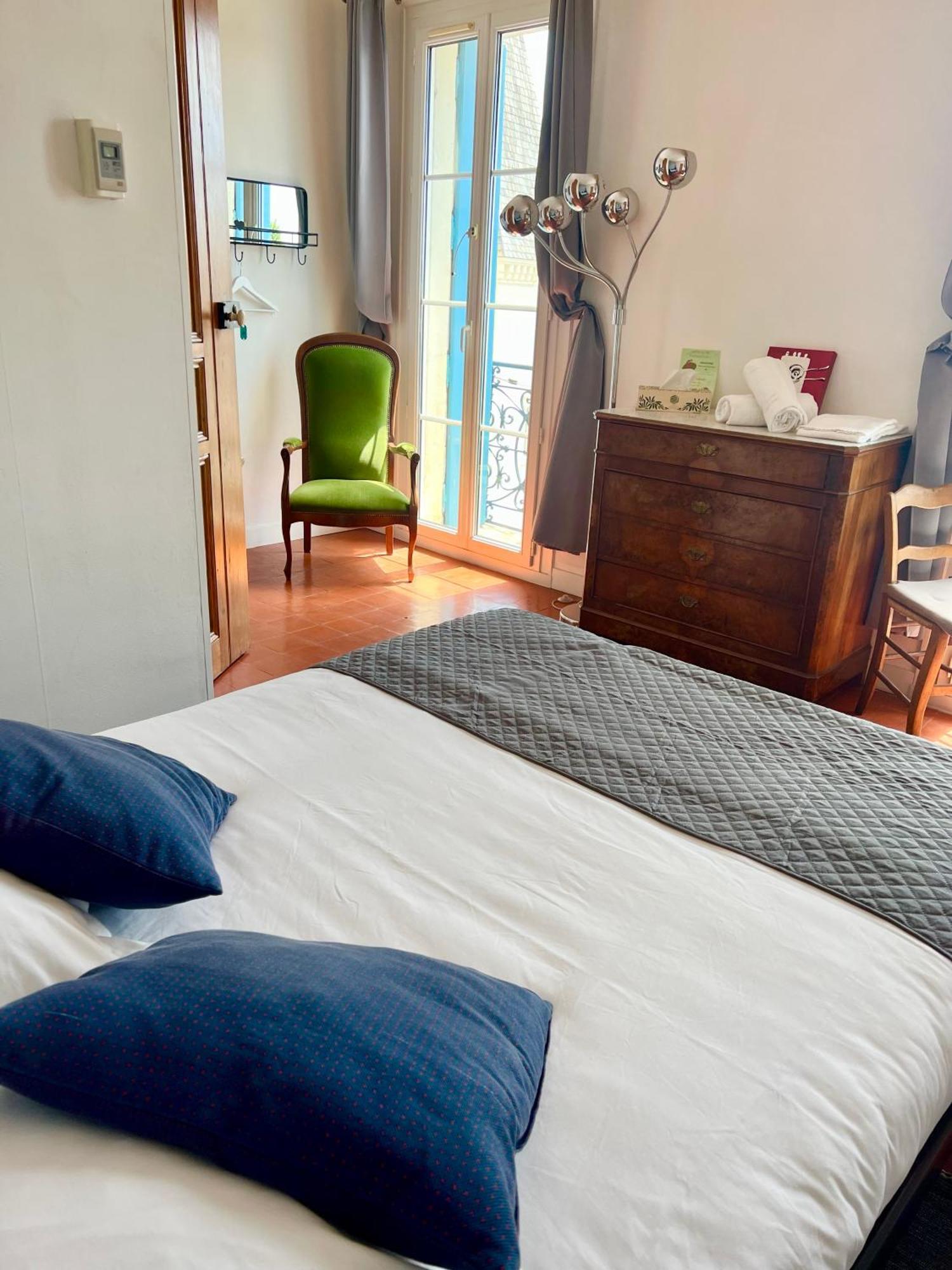 Entre Midi - Maison D'Hotes - B&B กาเปสตอง ภายนอก รูปภาพ